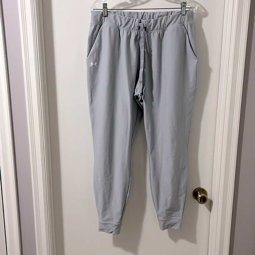 Under Armour women’s Motion Joggers with drawstring